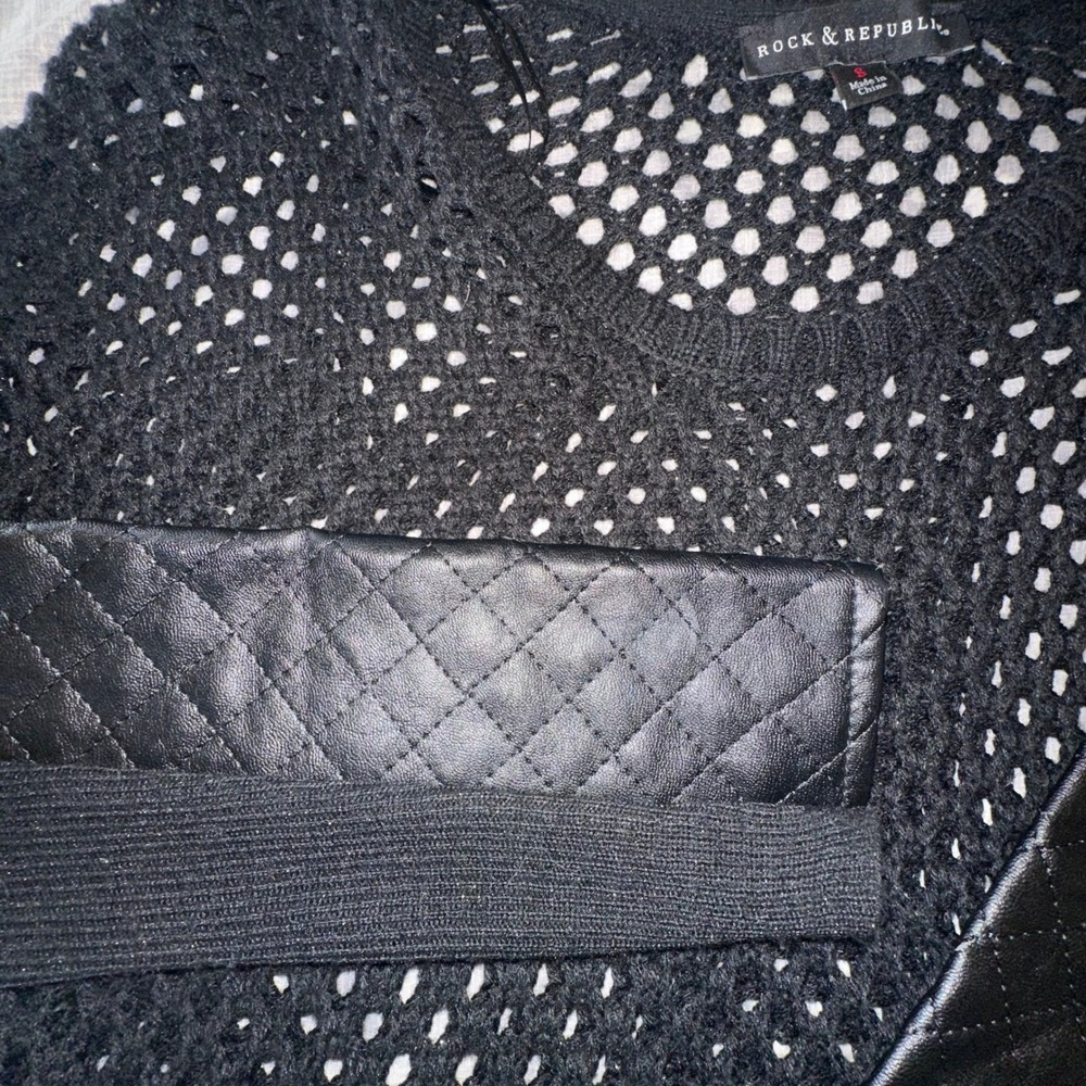 Rock & Republic Womens Black Open Knit‎ Sweater Faux Leather Moto Zipper S - Picture 3 of 6